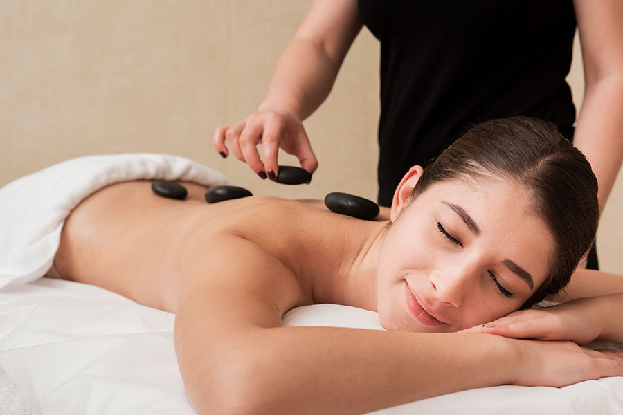 hot stone massage, massage hot stone, hot stone spa, ubud spa, massage package in ubud, spa therapist in ubud, massage in ubud,